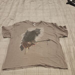 Gildan Men's Gray Slash Graphic Tee Size L!